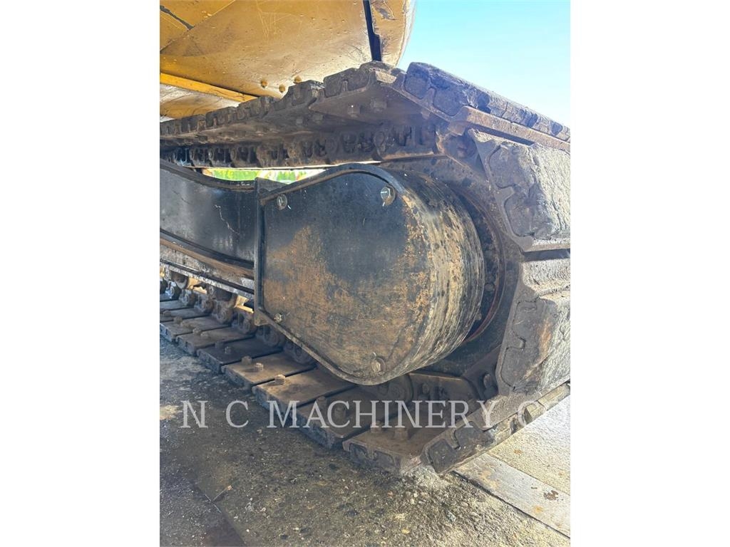 CAT 308 Pelle sur chenilles