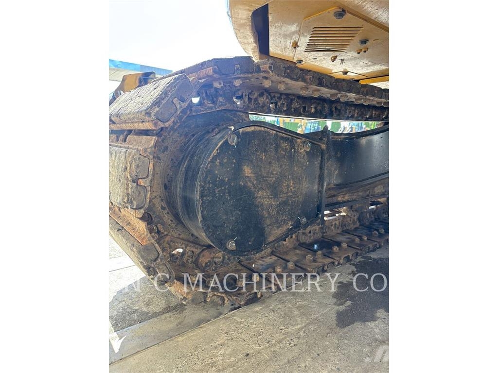 CAT 308 Pelle sur chenilles