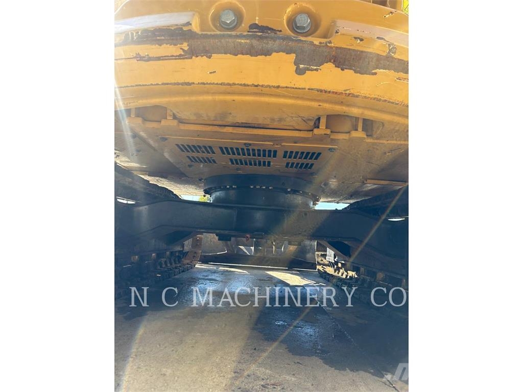 CAT 308 Pelle sur chenilles