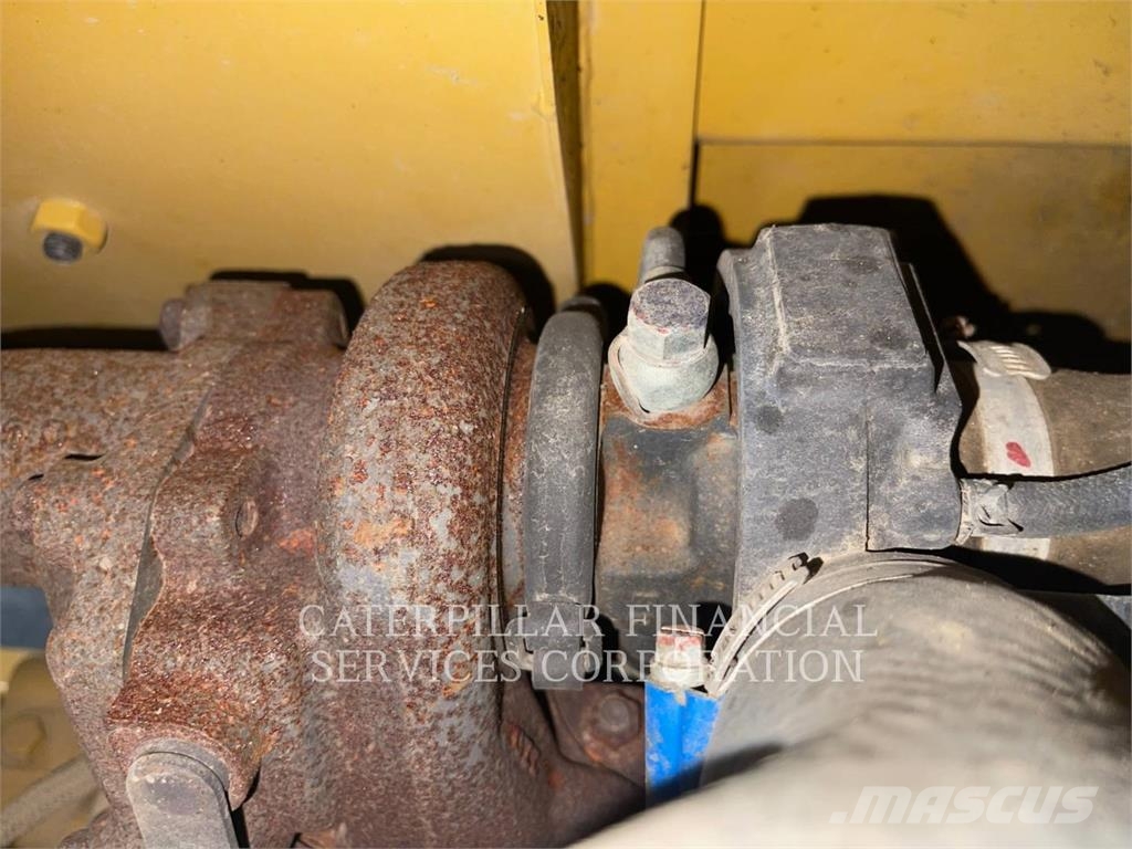 CAT 308-07 حفارات زحافة