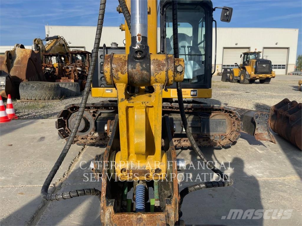 CAT 308-07 حفارات زحافة
