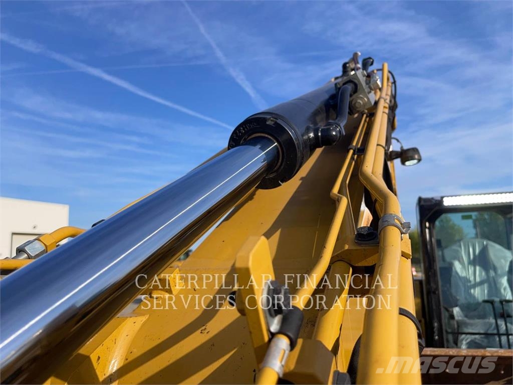 CAT 308-07 حفارات زحافة