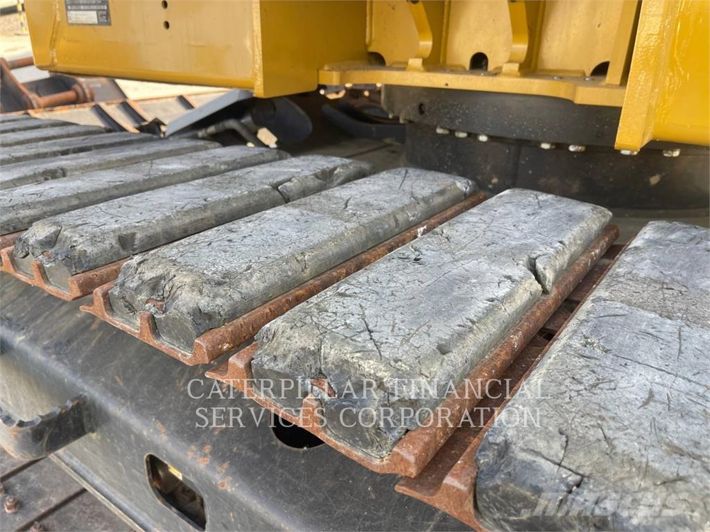 CAT 308-07 حفارات زحافة