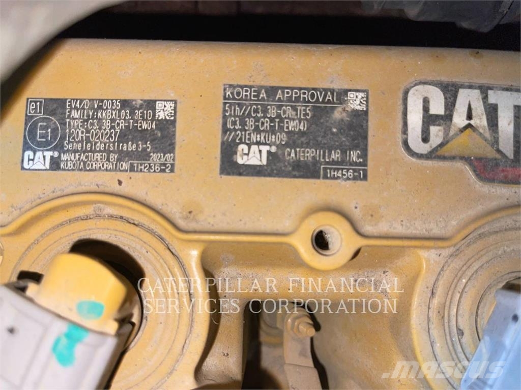 CAT 308-07 حفارات زحافة