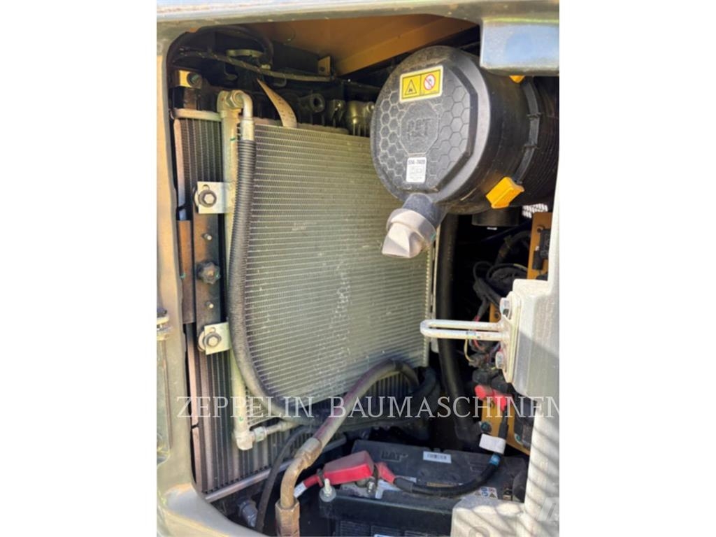 CAT 308-07A حفارات زحافة