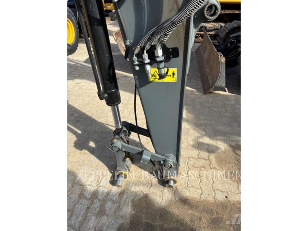 CAT 308-07A حفارات زحافة