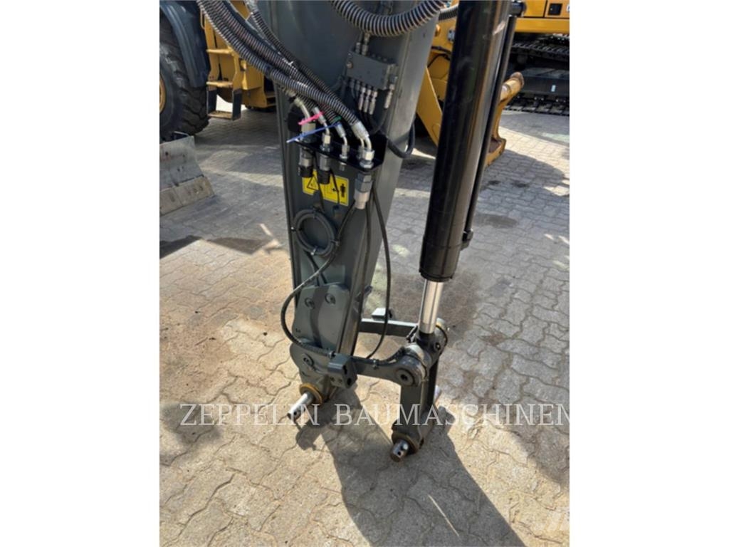 CAT 308-07A حفارات زحافة
