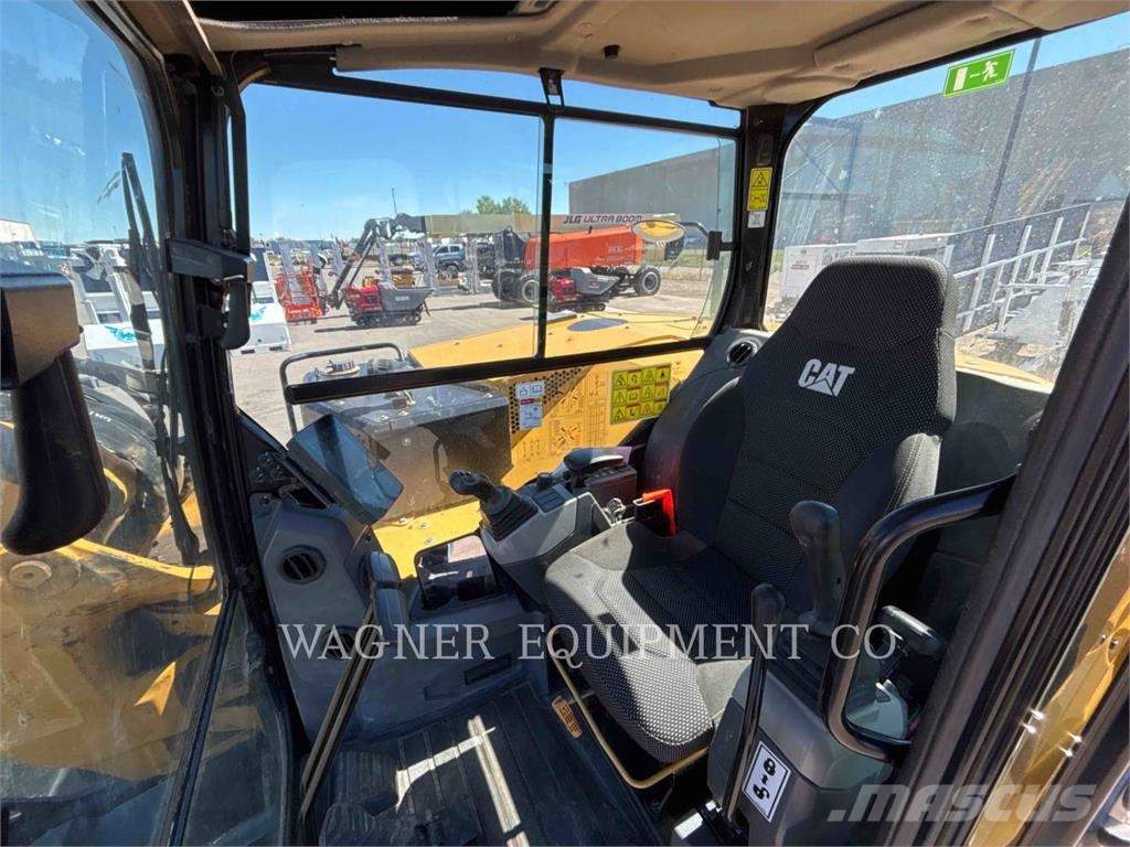 CAT 30807CR Raupenbagger