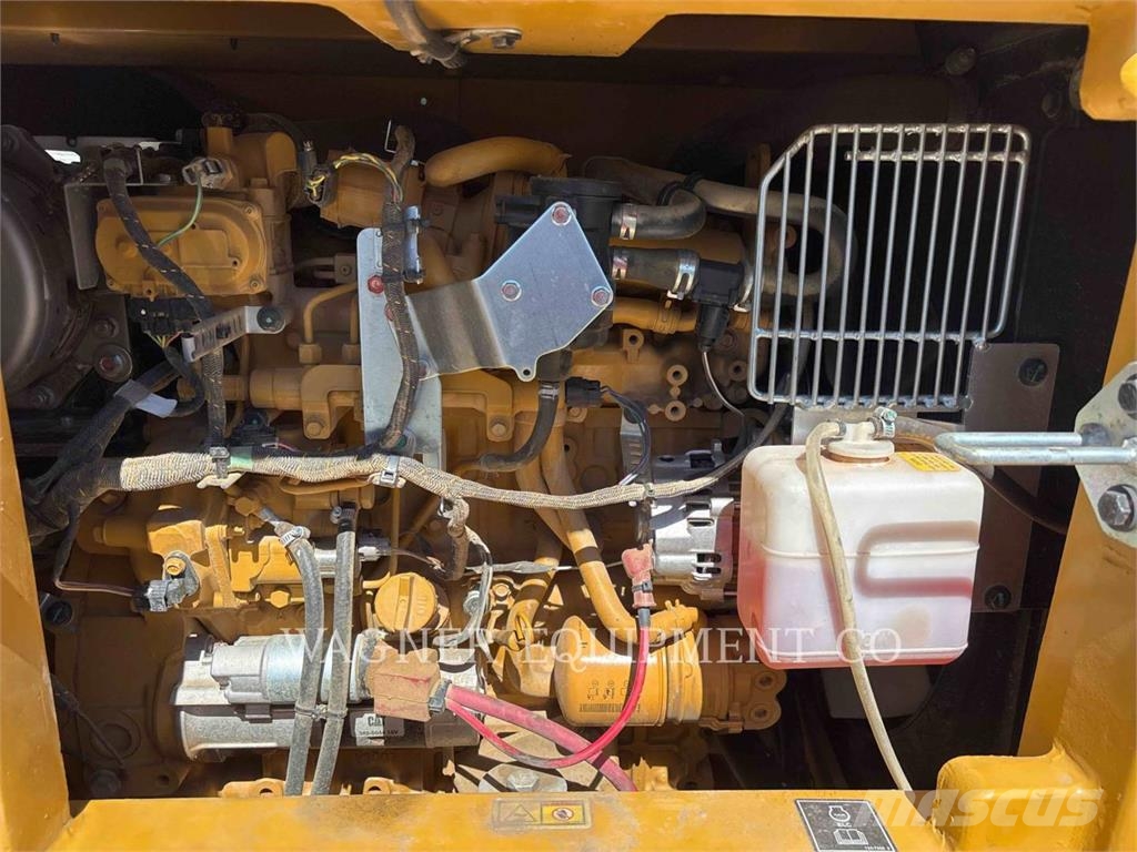 CAT 30807CR Raupenbagger