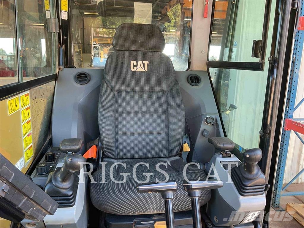 CAT 30807CR Kāpurķēžu ekskavatori