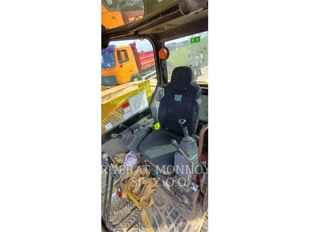 CAT 308E2CRSB حفارات زحافة