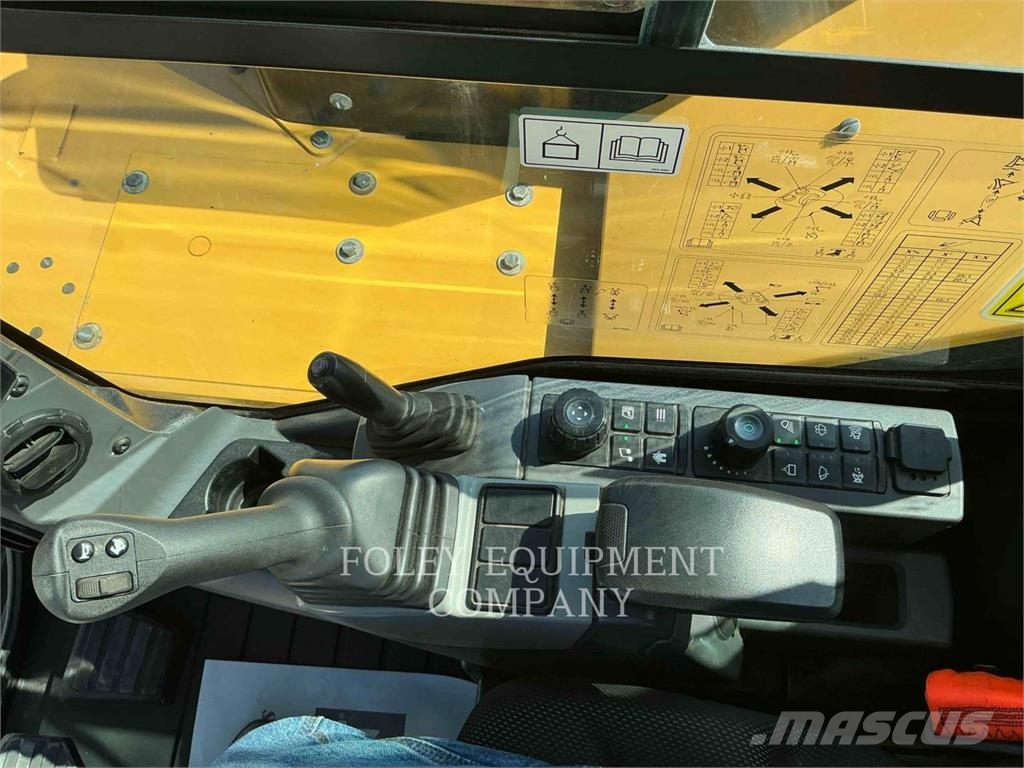CAT 30907CR Crawler excavators