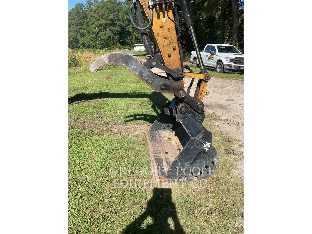 CAT 30907CR Vikšriniai ekskavatoriai