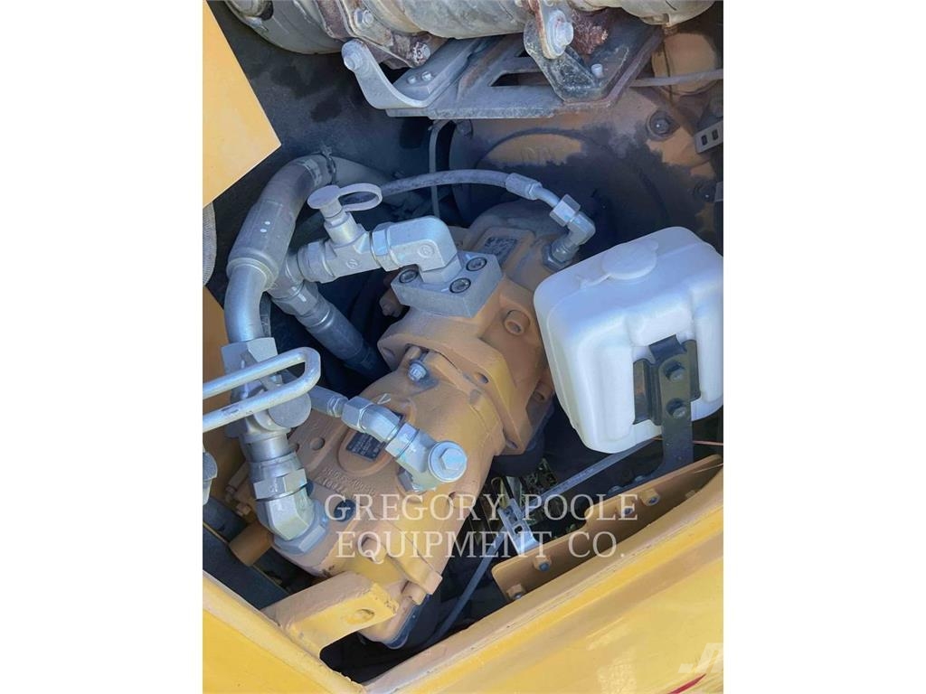 CAT 30907CR Vikšriniai ekskavatoriai