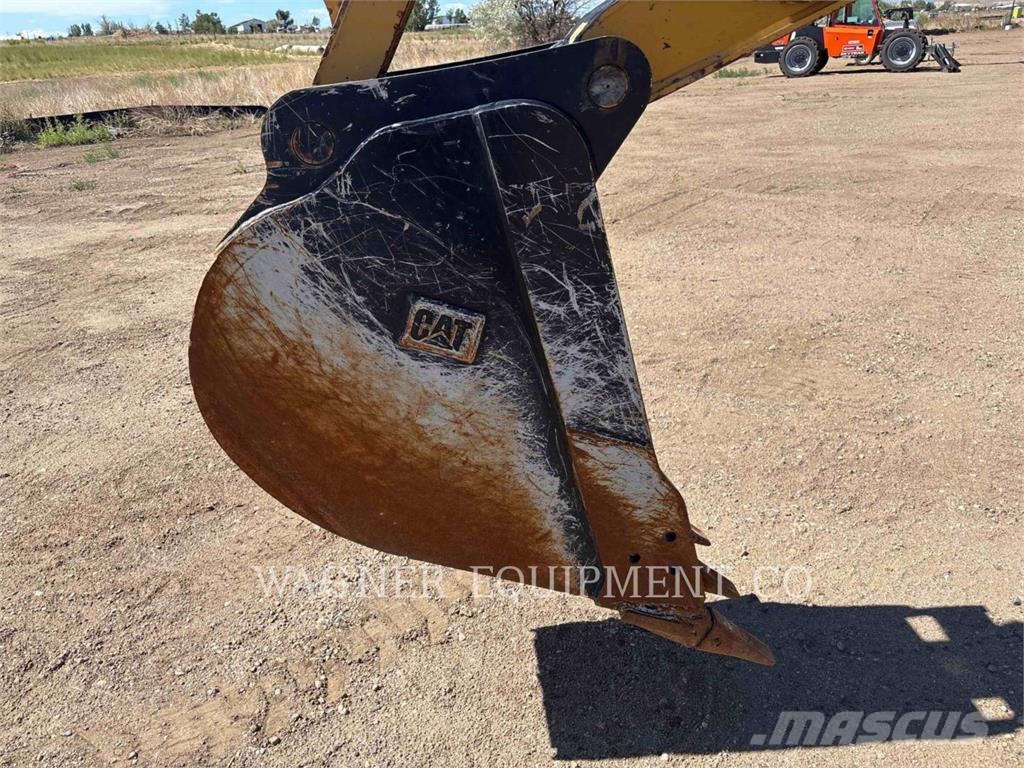 CAT 310 Paletli ekskavatörler