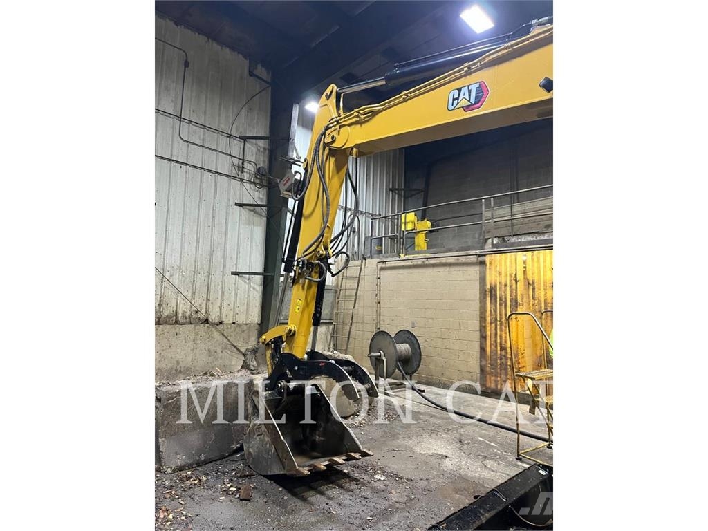 CAT 310 Crawler excavators
