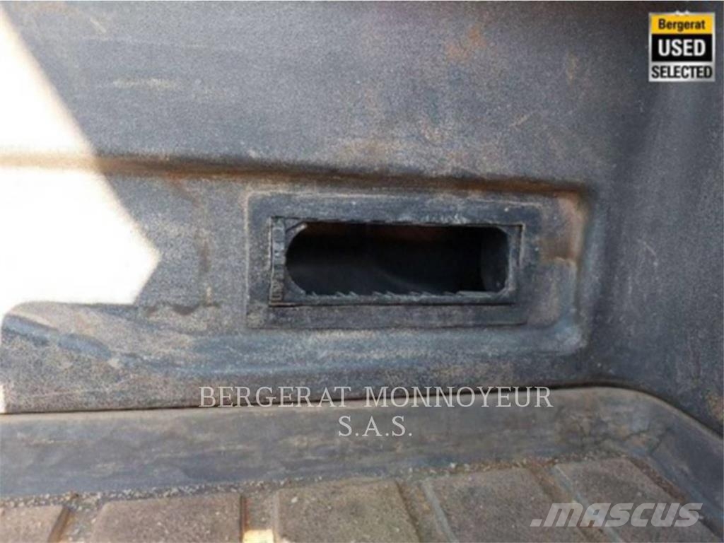 CAT 310 حفارات صغيرة أقل من 7 طن (حفارات صغيرة)