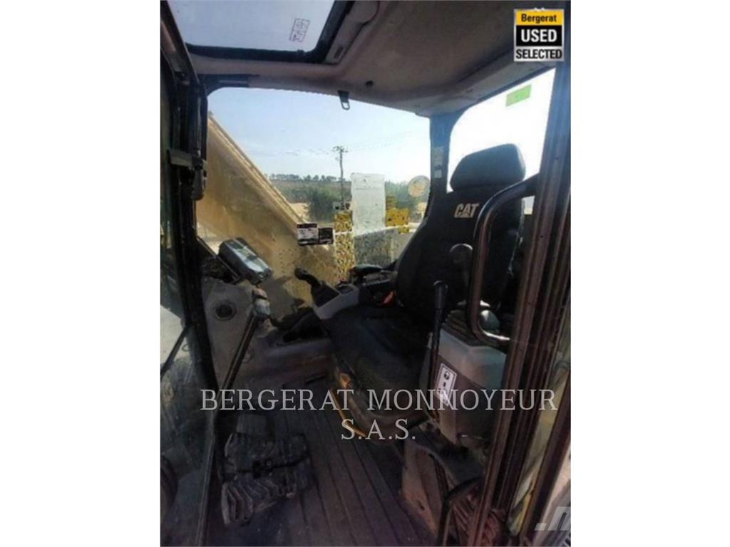 CAT 310 حفارات صغيرة أقل من 7 طن (حفارات صغيرة)