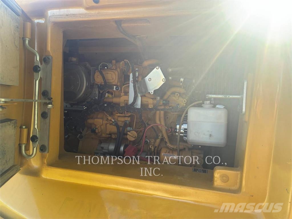CAT 310 Minigravemaskiner