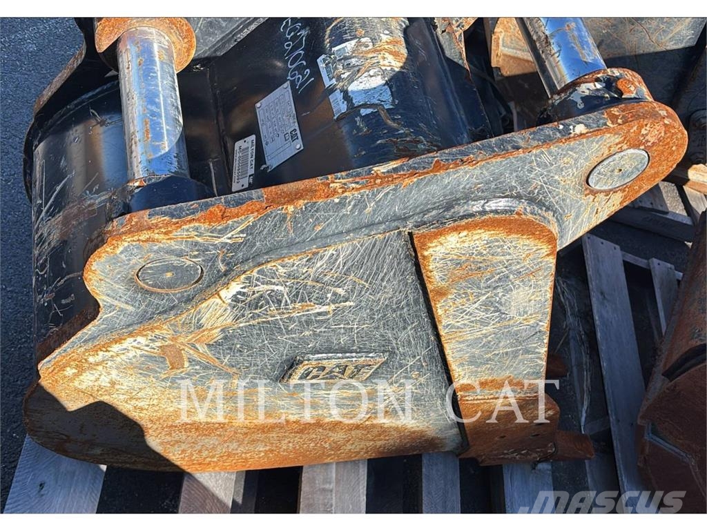 CAT 310 18 HD BUCKET Cucharones