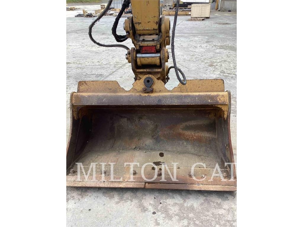 CAT 313 Pelle sur chenilles