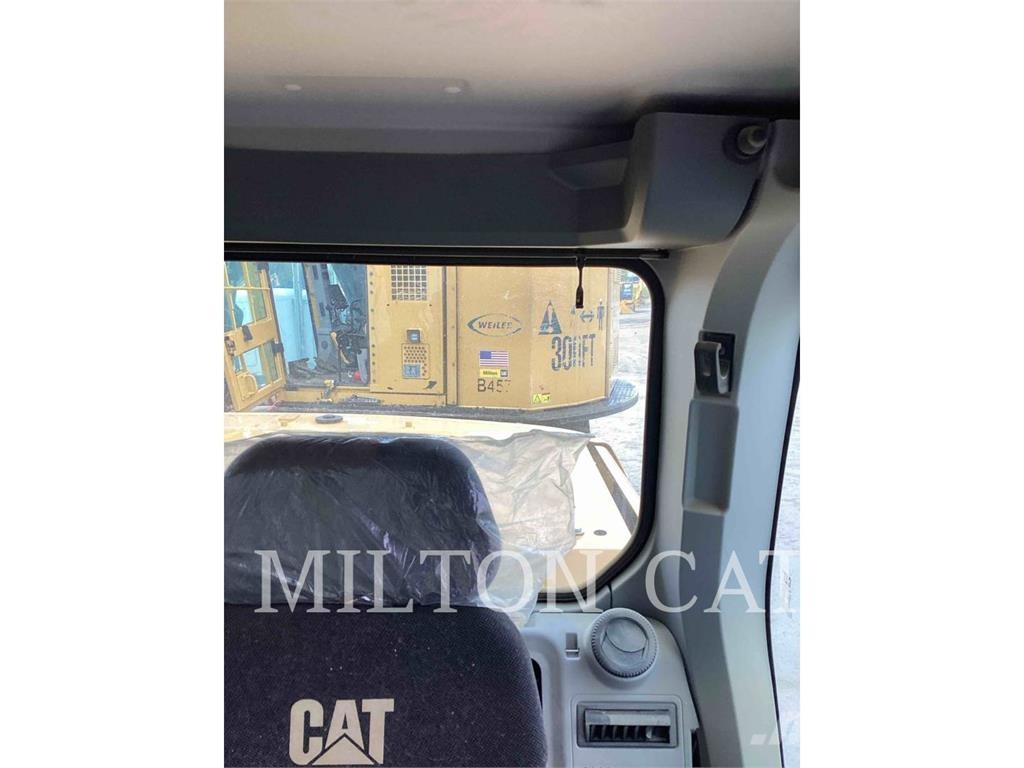 CAT 313 Pelle sur chenilles