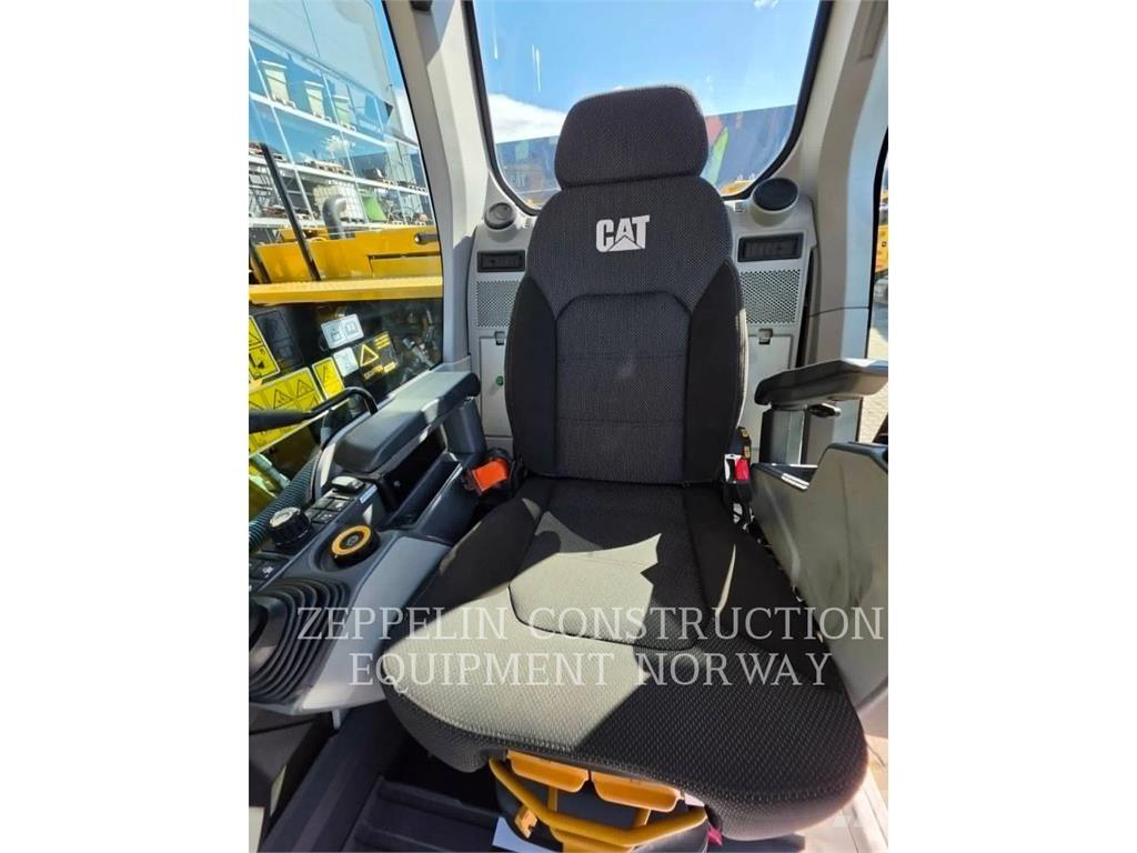 CAT 313-07 Roomikekskavaatorid