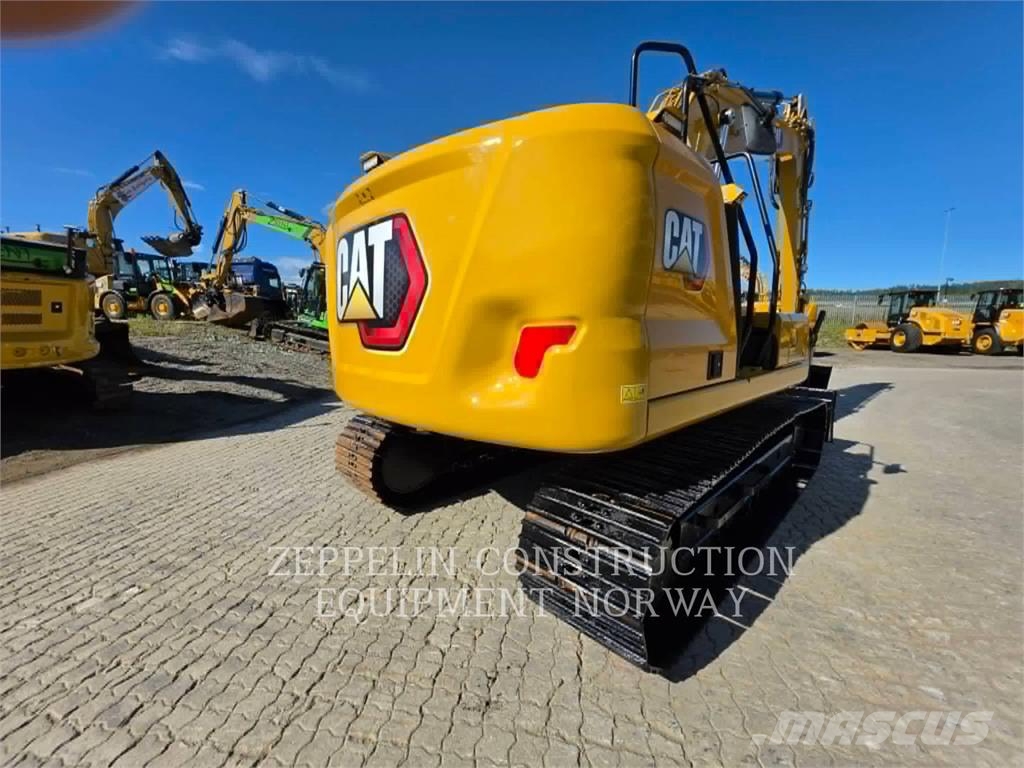 CAT 313-07 Roomikekskavaatorid