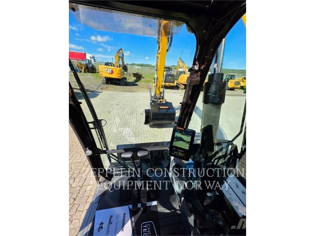 CAT 313-07 Roomikekskavaatorid