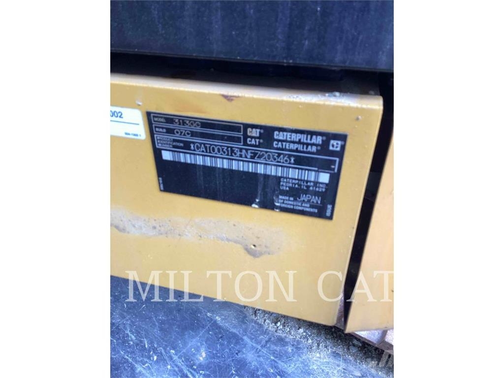 CAT 313 GC حفارات زحافة