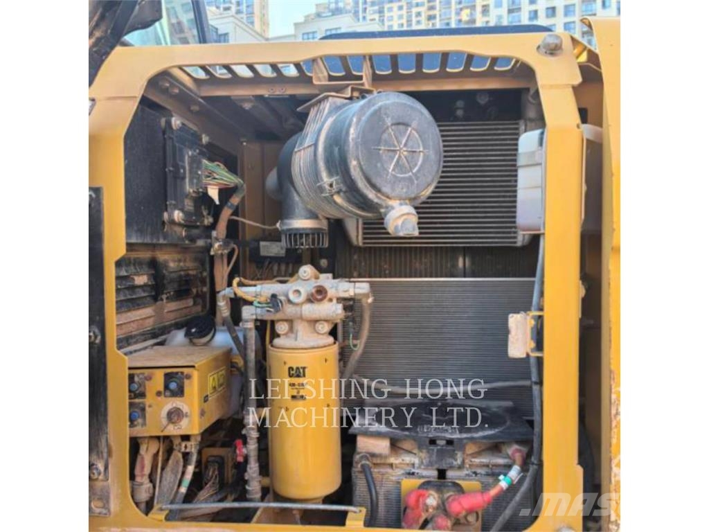 CAT 313D2GC Εκσκαφείς με ερπύστριες