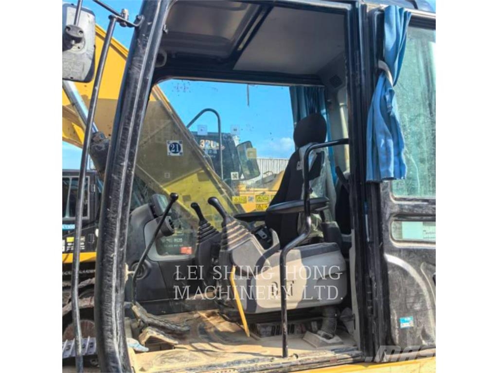 CAT 313D2GC Εκσκαφείς με ερπύστριες