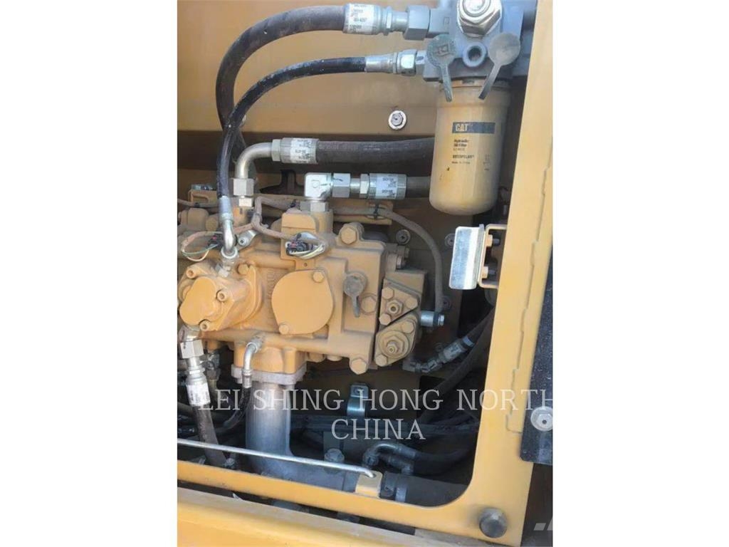 CAT 313D2GC Εκσκαφείς με ερπύστριες