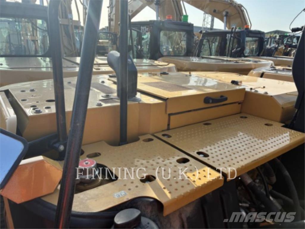 CAT 313GC Pelle sur chenilles