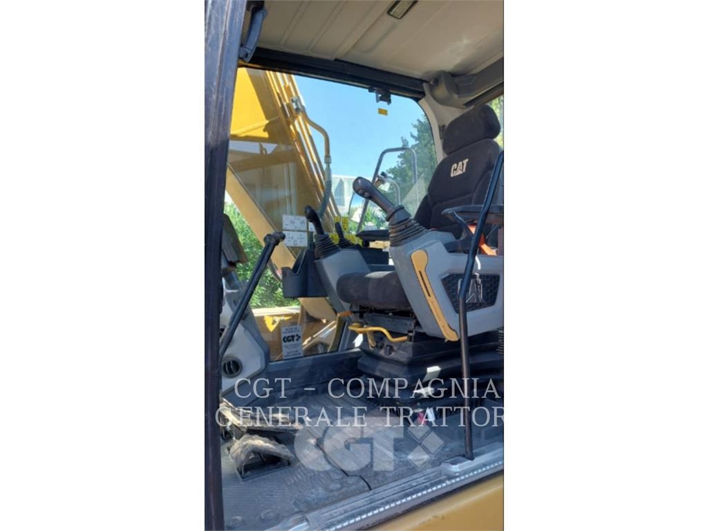 CAT 313GC Гусеничные экскаваторы
