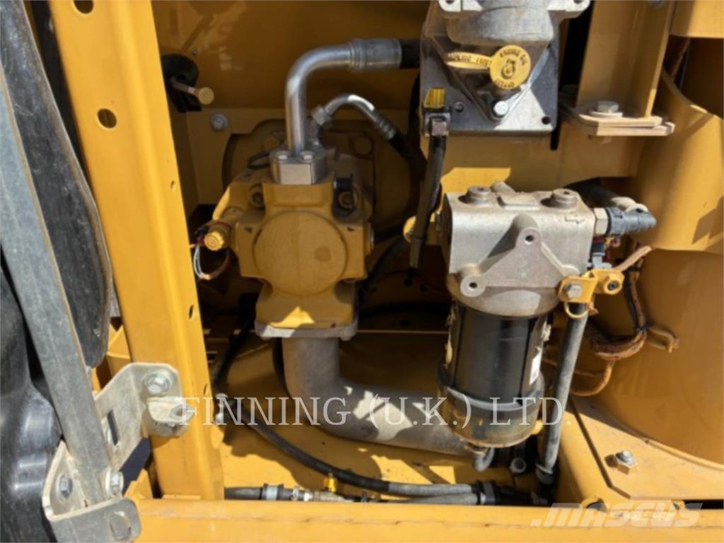CAT 313GC Kāpurķēžu ekskavatori