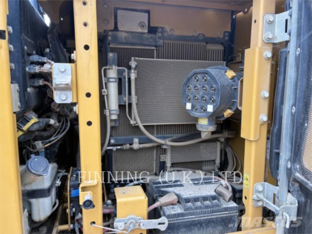 CAT 313GC Kāpurķēžu ekskavatori