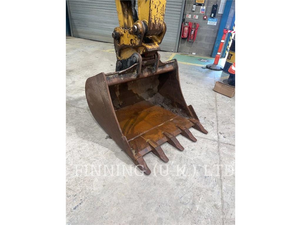 CAT 313GC Kāpurķēžu ekskavatori