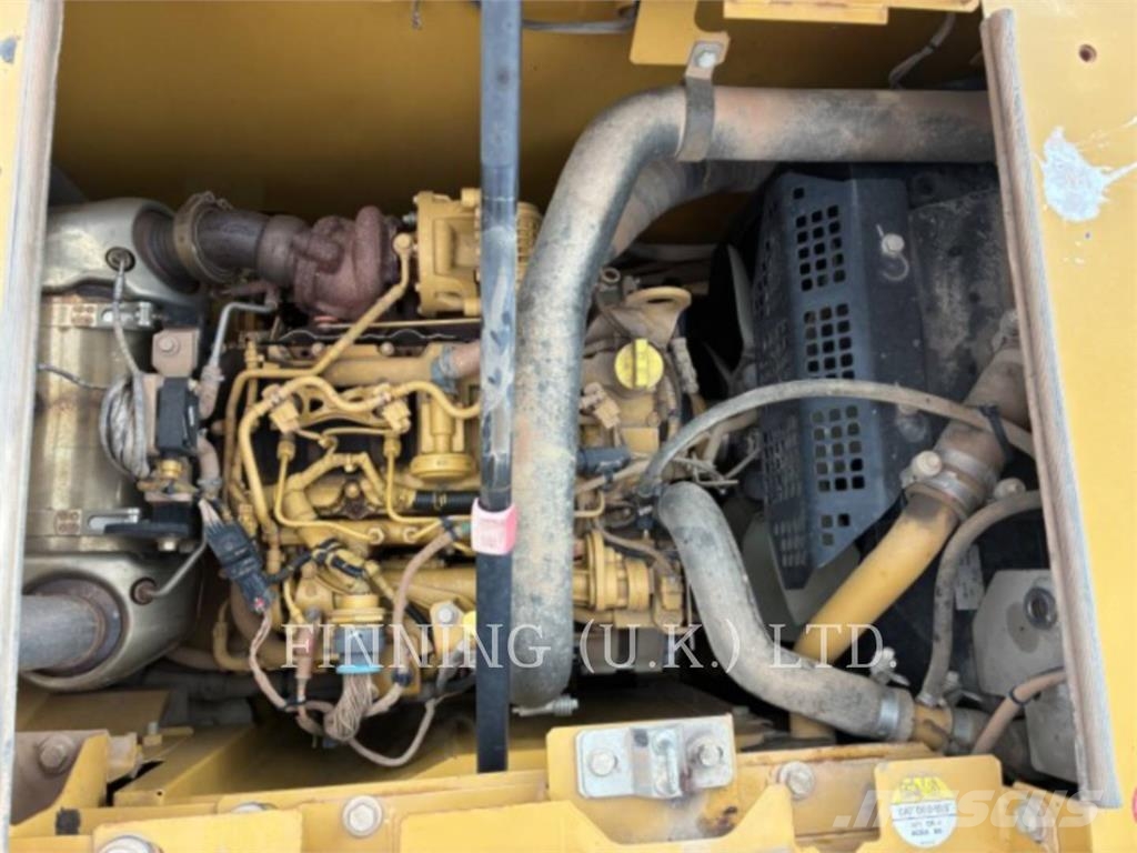 CAT 313GC Kāpurķēžu ekskavatori