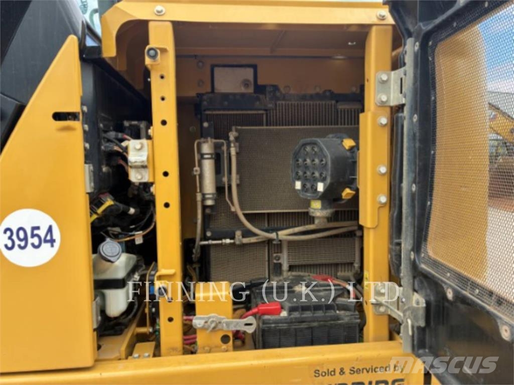 CAT 313GC Kāpurķēžu ekskavatori