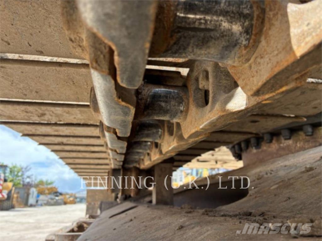 CAT 313GC Kāpurķēžu ekskavatori