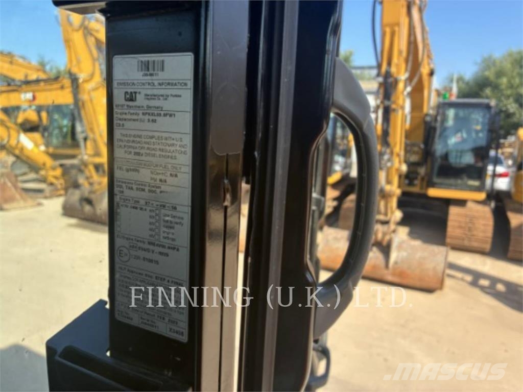 CAT 313GC حفارات زحافة