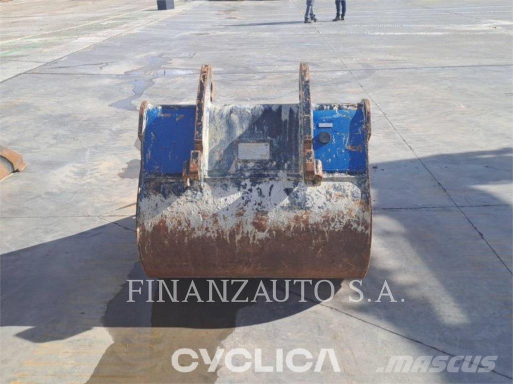 CAT 315 Excavatoare pe șenile
