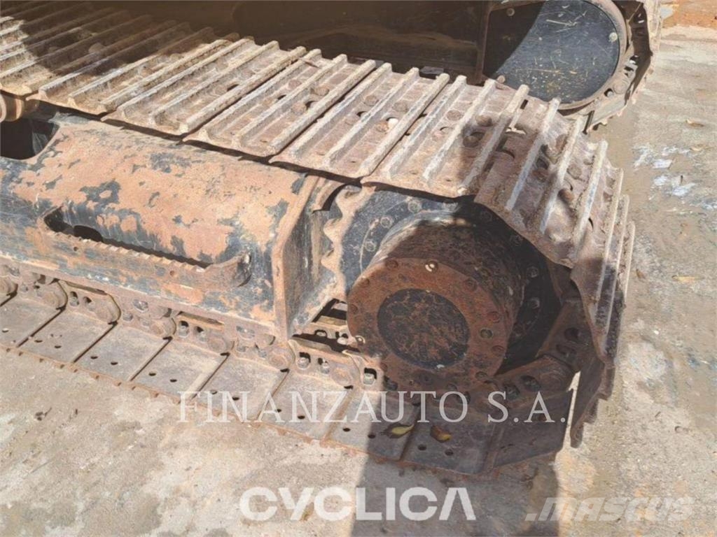 CAT 315 Excavatoare pe șenile
