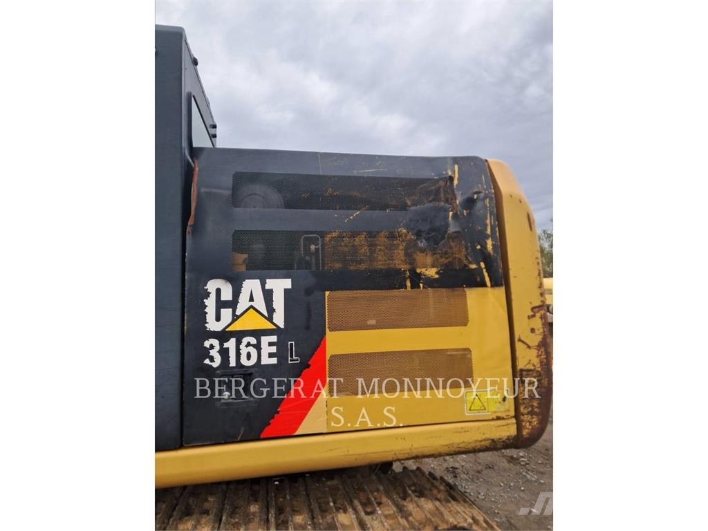 CAT 316E حفارات زحافة