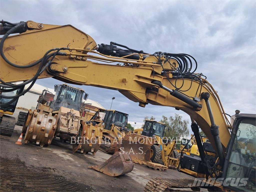 CAT 316E حفارات زحافة