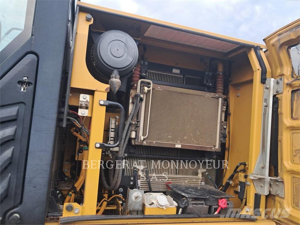 CAT 316E حفارات زحافة