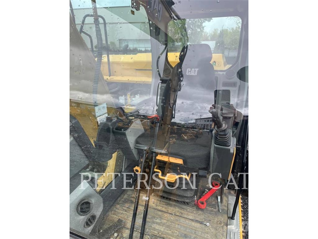 CAT 317 Pelle sur chenilles