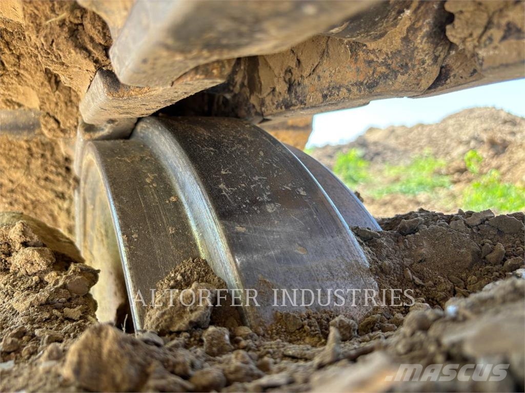 CAT 317-07 Pelle sur chenilles
