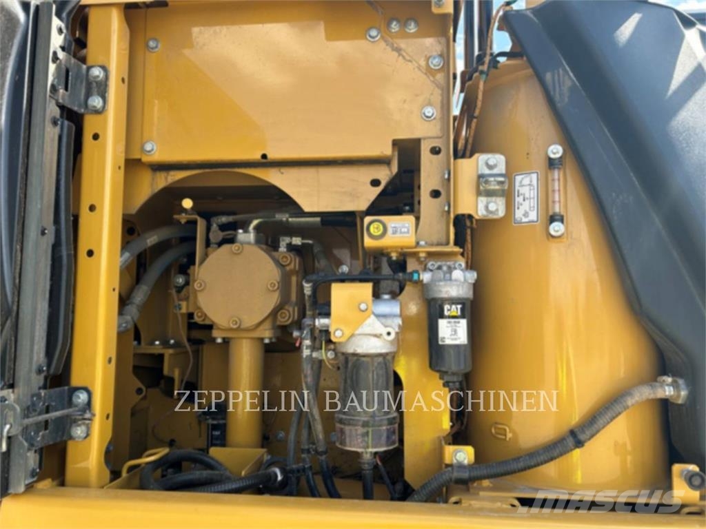 CAT 317-07 Bagri goseničarji